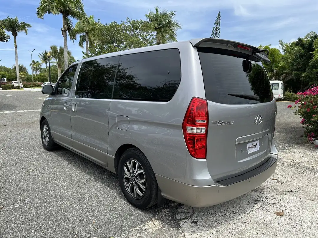 Hyundai H-1 2018