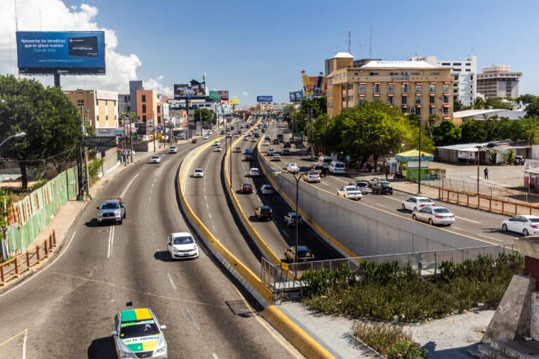 Basic Rules of Traffic in the Dominican Republic: A Guide for Safe Driving